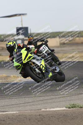 media/Sep-07-2024-Pacific Track Time (Sat) [[9bb89f5e83]]/A group/Phone Wall Paper 1000am/